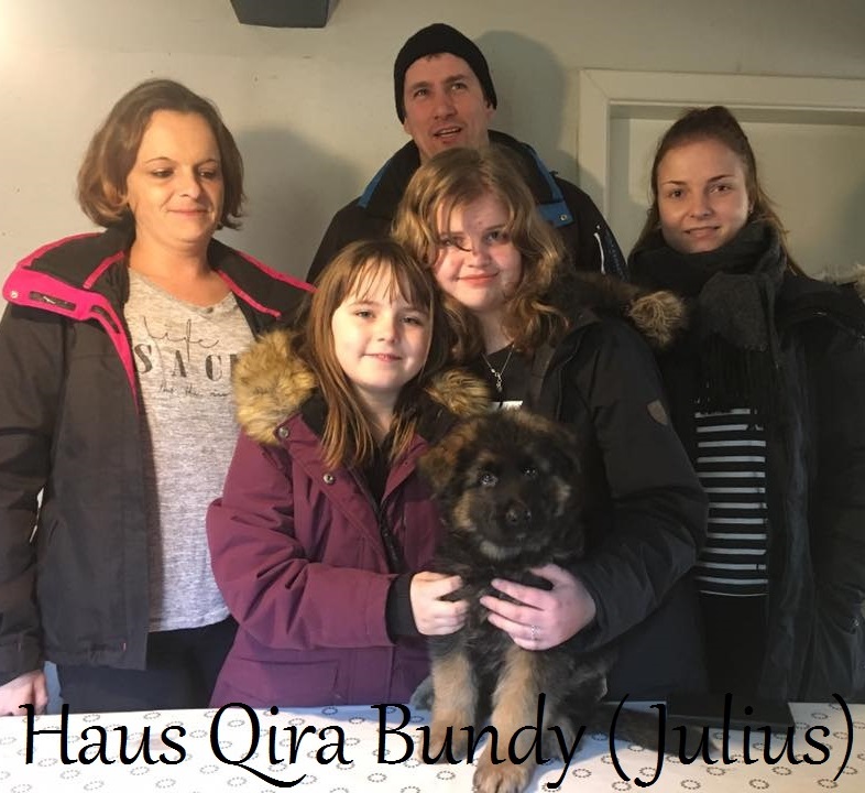 Haus Qira Bundy er flyttet hjemmefra!